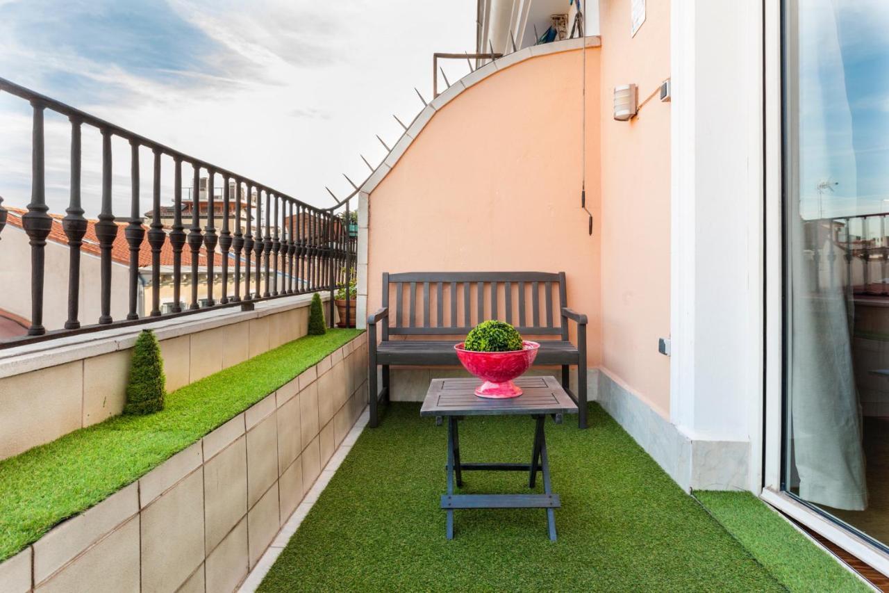 Apartamento Gran Via Terrace En Madrid Bagian luar foto