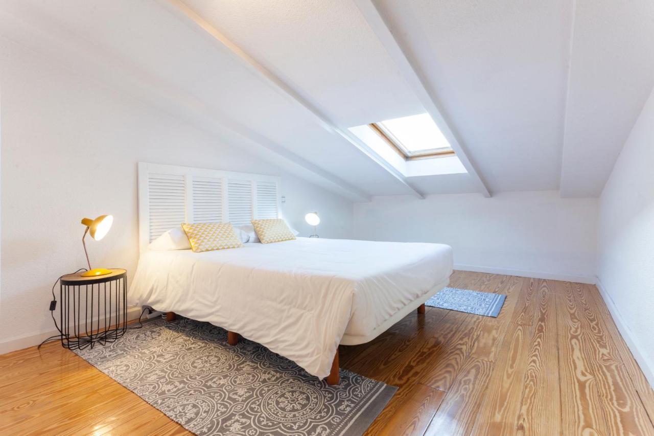 Apartamento Gran Via Terrace En Madrid Bagian luar foto