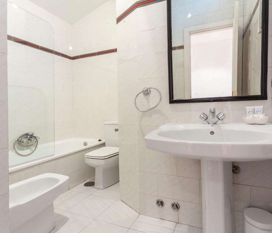 Apartamento Gran Via Terrace En Madrid Bagian luar foto